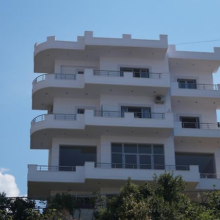 Bill'S Apartments Sarandë Exterior foto